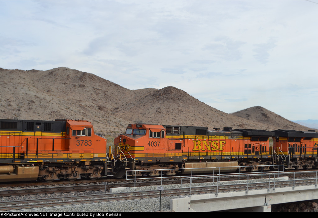 BNSF 4037